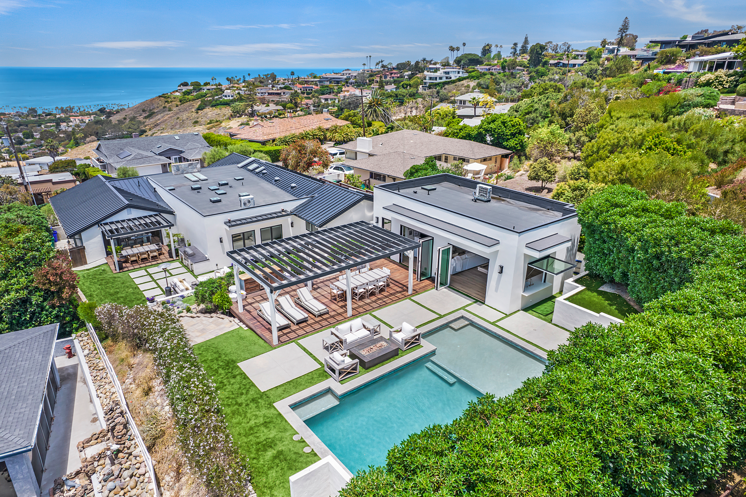La Jolla Coastal Outdoor Living Woolsey Construction